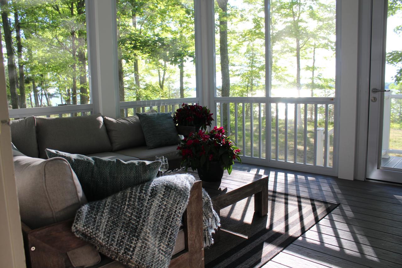 Sandbanks Summer Village Cottages Cherry Valley Extérieur photo